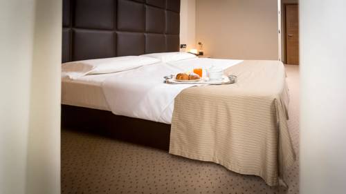Imagen de la habitación del Hotel Phi Piajo. Foto 4