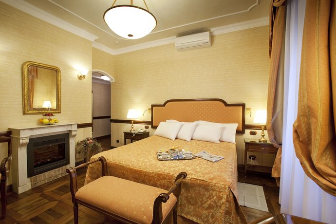 Imagen de la habitación del Hotel Phi Principe. Foto 2