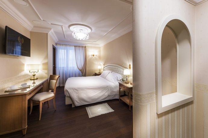Imagen de la habitación del Hotel Phi Principe. Foto 12
