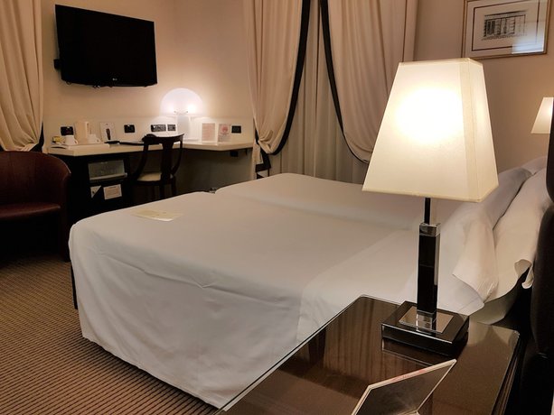Imagen de la habitación del Hotel Phi Principe. Foto 14