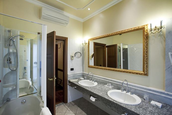 Imagen de la habitación del Hotel Phi Principe. Foto 15