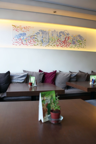 Imagen del bar/restaurante del Hotel Phidias. Foto 4