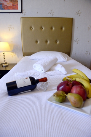 Imagen de la habitación del Hotel Phidias. Foto 8