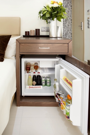 Imagen de la habitación del Hotel Phidias Piraeus. Foto 5