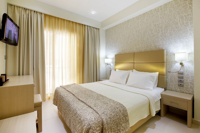 Imagen de la habitación del Hotel Phidias Piraeus. Foto 7