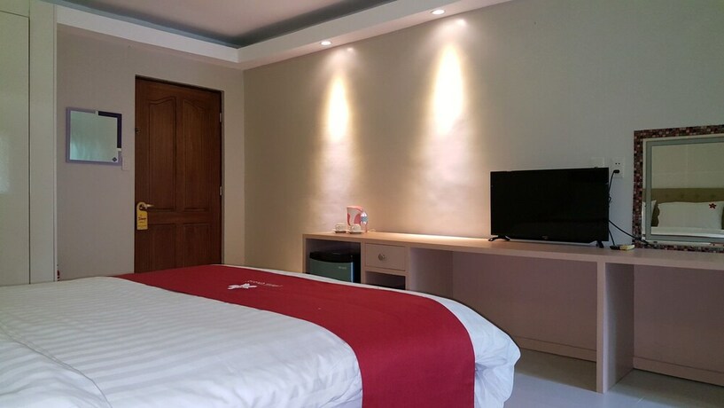 Imagen de la habitación del Hotel Phil Oasis Hotel and Resorts. Foto 11