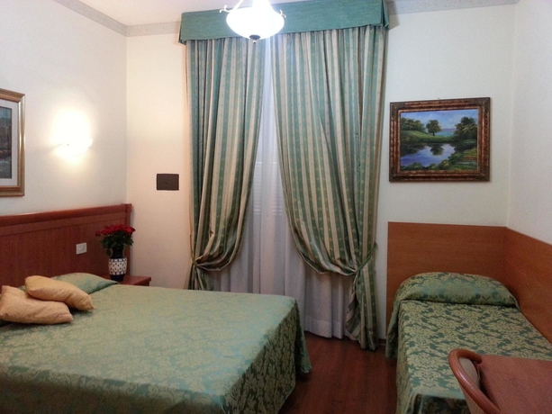 Imagen de la habitación del Hotel Philia, Roma. Foto 4