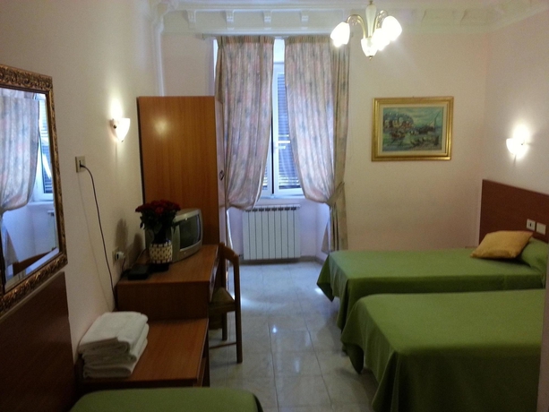 Imagen de la habitación del Hotel Philia, Termini. Foto 1