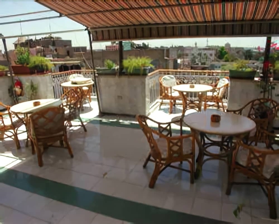 Imagen del bar/restaurante del Hotel Philippe Luxor. Foto 6