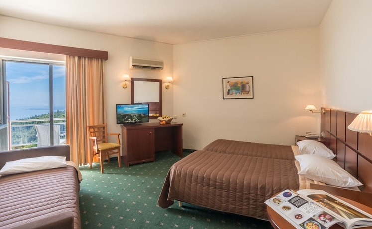 Imagen de la habitación del Hotel Philippion. Foto 7