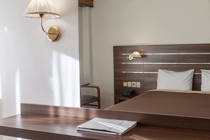 Imagen de la habitación del Hotel Philippion. Foto 10