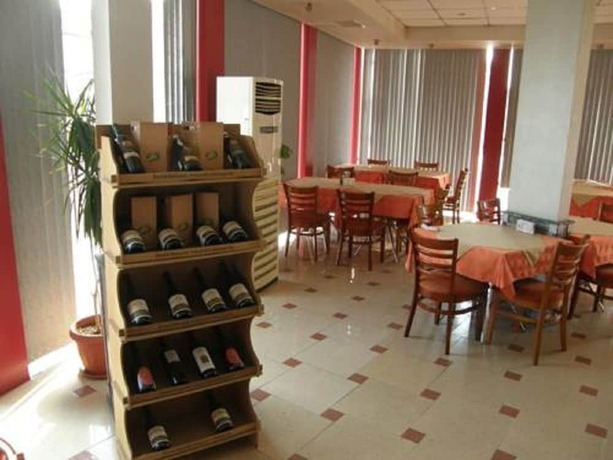 Imagen del bar/restaurante del Hotel Philippopolis. Foto 19