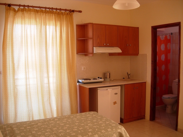 Imagen de la habitación del Hotel Philippos Studios. Foto 11