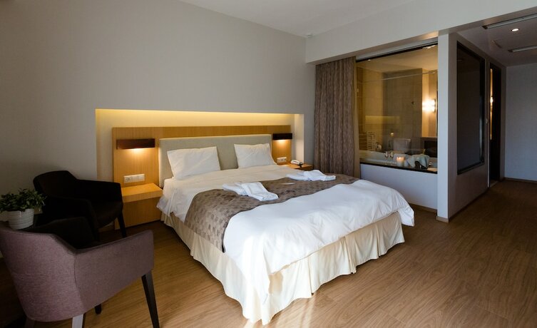 Imagen de la habitación del Hotel Philippos Xenia. Foto 17