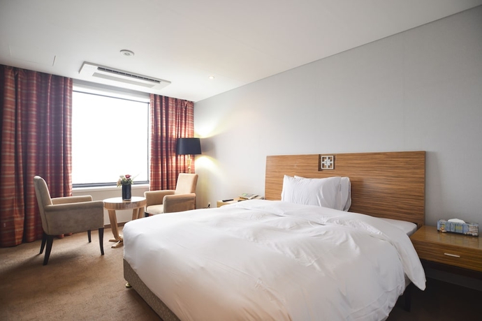 Imagen de la habitación del Hotel Philos. Foto 2