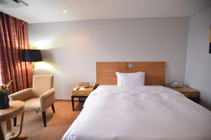 Imagen de la habitación del Hotel Philos. Foto 4