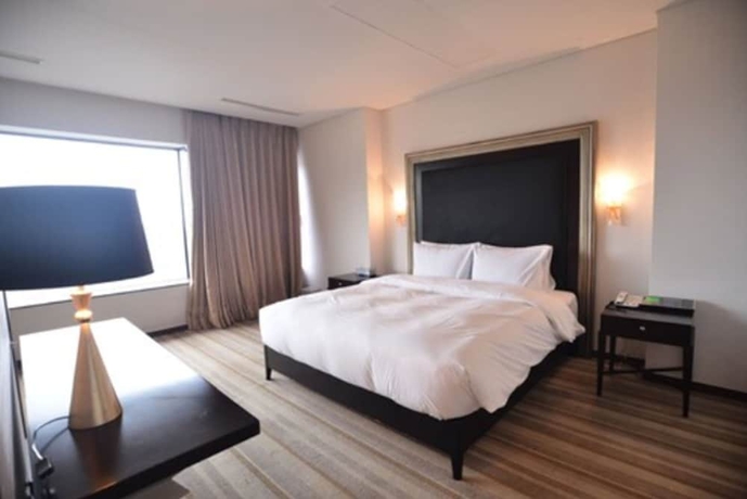 Imagen de la habitación del Hotel Philos. Foto 10