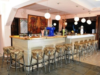 Imagen general del Hotel Philoxenia Bungalows. Foto 7