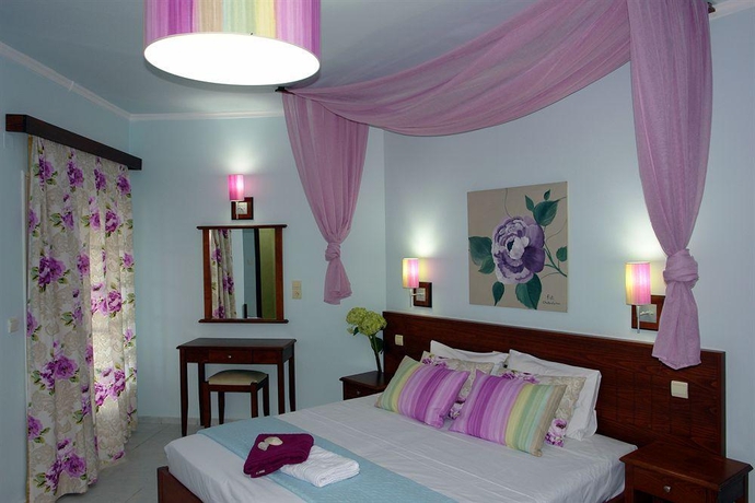 Imagen general del Hotel Philoxenia. Foto 3