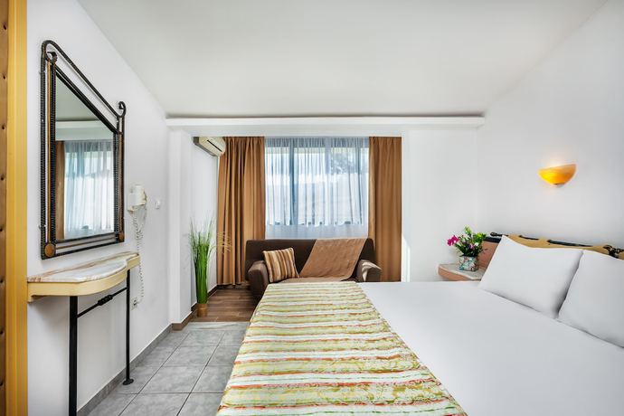 Imagen de la habitación del Hotel Philoxenia Spa. Foto 17