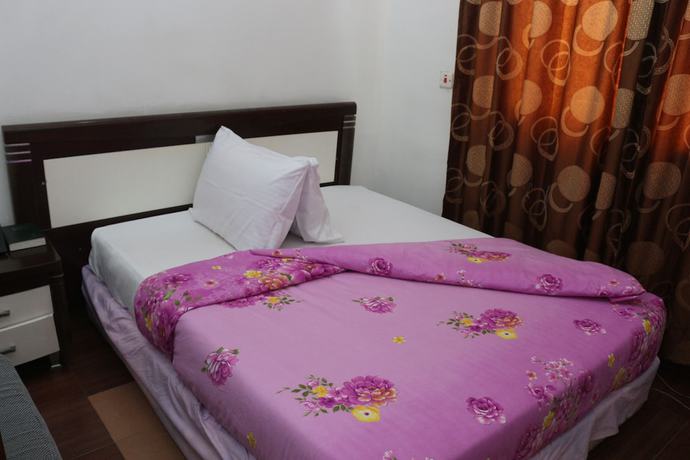 Imagen de la habitación del Hotel Phisbonds. Foto 9