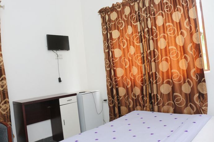 Imagen de la habitación del Hotel Phisbonds. Foto 11