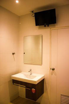 Imagen del bar/restaurante del Hotel Phitsanulok United. Foto 5