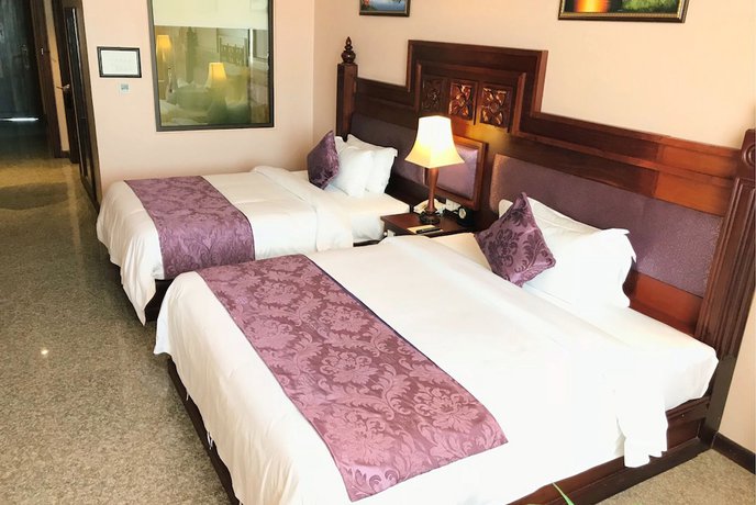 Imagen de la habitación del Hotel Phnom Penh Era. Foto 4