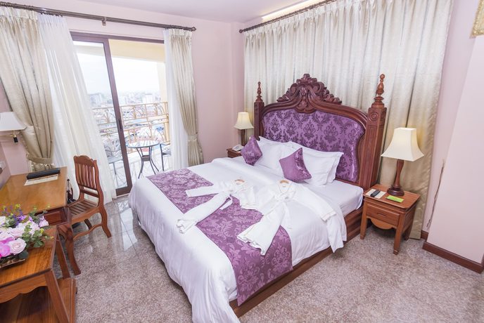 Imagen de la habitación del Hotel Phnom Penh Era. Foto 8