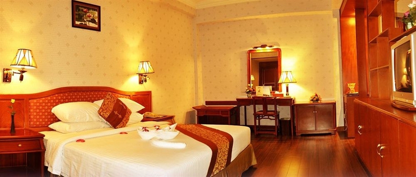 Imagen de la habitación del Hotel Phnom Penh. Foto 2