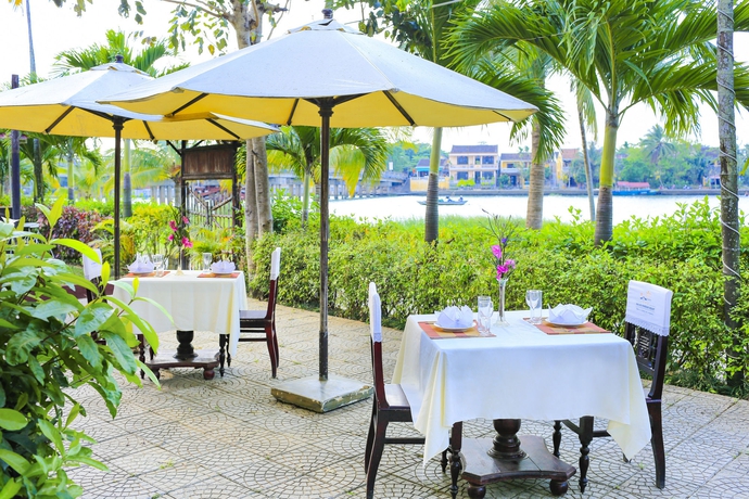 Imagen del bar/restaurante del Hotel Pho Hoi Riverside Resort. Foto 4