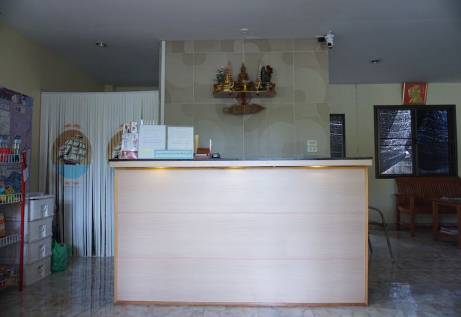 Imagen de los interiores del Hotel Phoemphoon 2. Foto 19