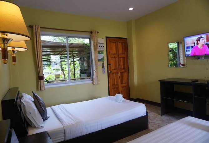 Imagen de la habitación del Hotel Phoemphoon 2. Foto 9