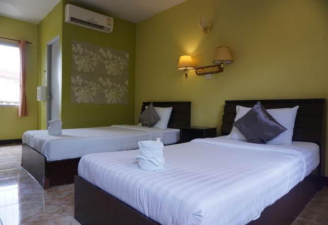 Imagen de la habitación del Hotel Phoemphoon 2. Foto 10