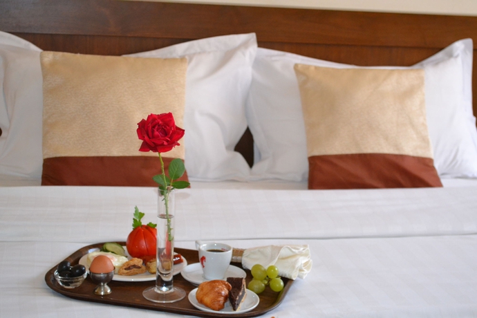 Imagen de la habitación del Hotel Phoenicia Comfort. Foto 3