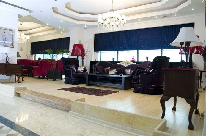 Imagen de los interiores del Hotel Phoenicia Express. Foto 11