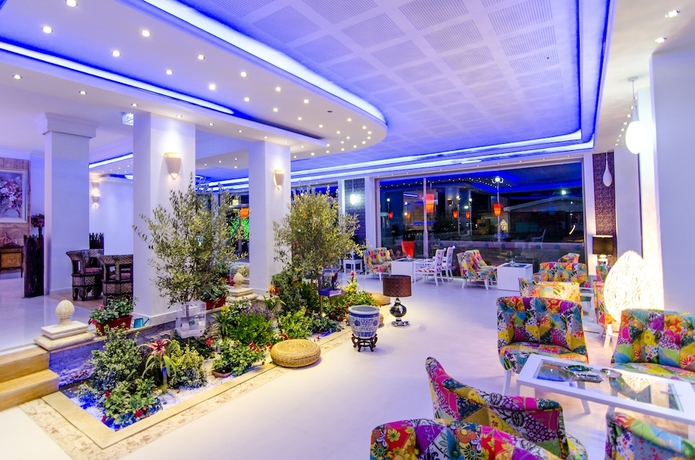 Imagen de los interiores del Hotel Phoenicia Luxury. Foto 18