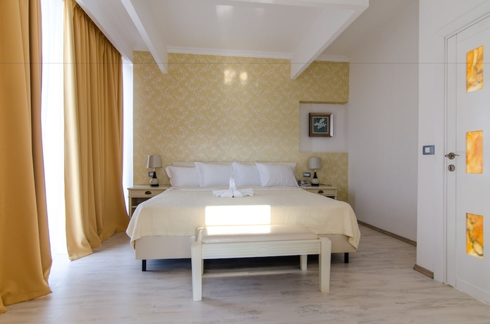 Imagen de la habitación del Hotel Phoenicia Luxury. Foto 14