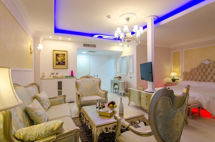 Imagen de la habitación del Hotel Phoenicia Royal. Foto 16