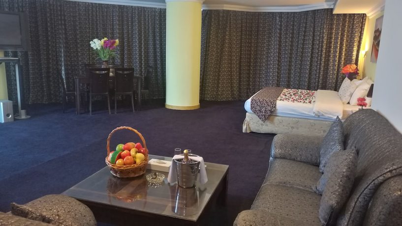 Imagen de la habitación del Hotel Phoenicia Tower. Foto 5