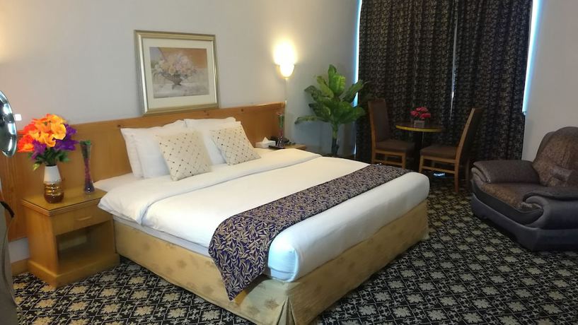 Imagen de la habitación del Hotel Phoenicia Tower. Foto 7