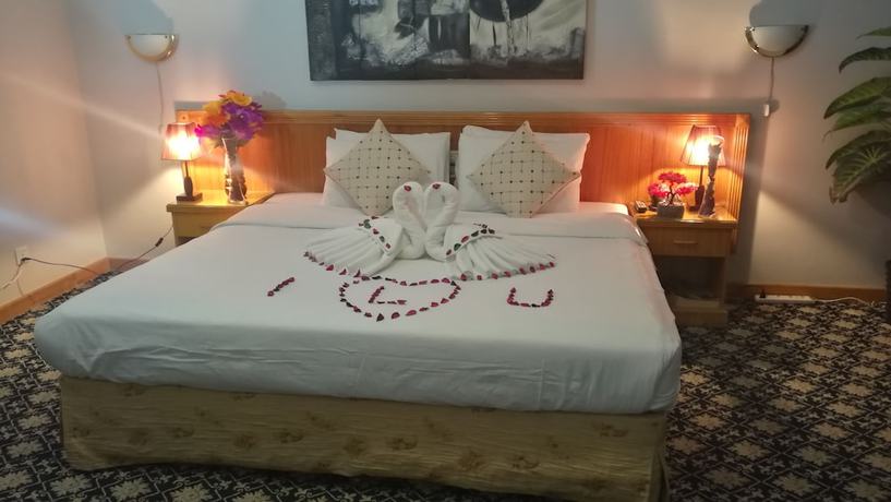 Imagen de la habitación del Hotel Phoenicia Tower. Foto 12