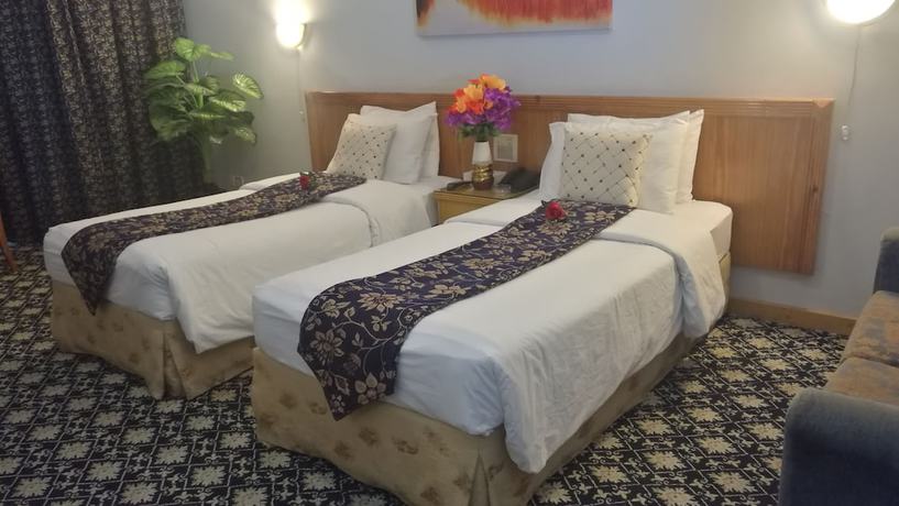 Imagen de la habitación del Hotel Phoenicia Tower. Foto 13