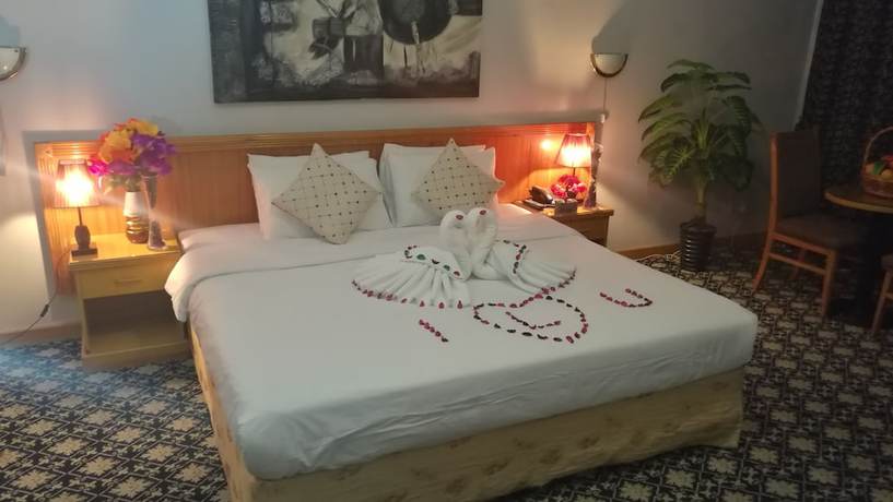 Imagen de la habitación del Hotel Phoenicia Tower. Foto 14