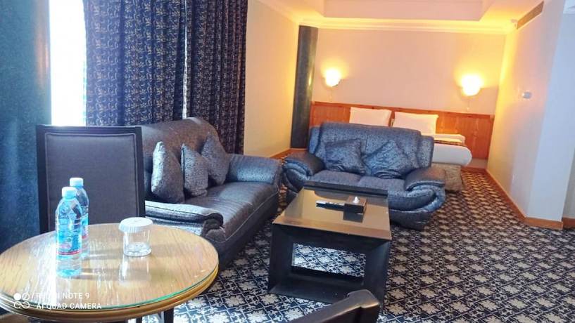 Imagen de la habitación del Hotel Phoenicia Tower. Foto 16