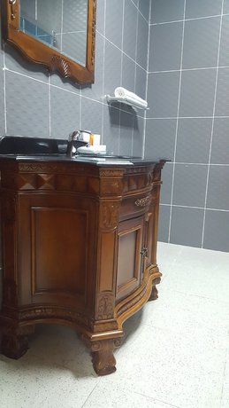 Imagen de la habitación del Hotel Phoenicia and Casino. Foto 6