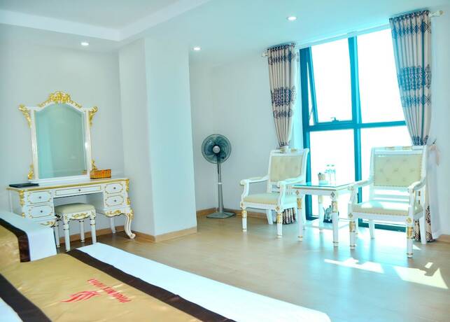 Imagen de la habitación del Hotel Phoenix 2. Foto 35