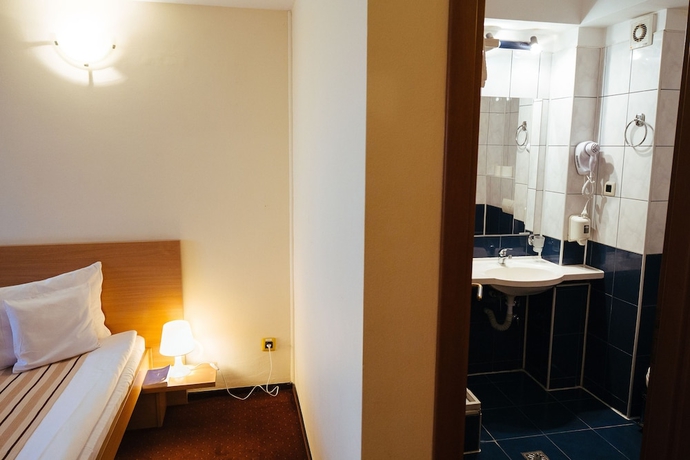 Imagen de la habitación del Hotel Phoenix, Arad. Foto 9