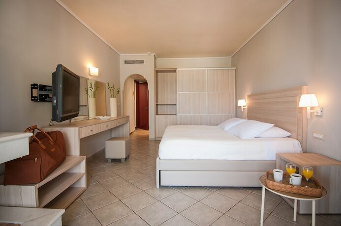 Imagen de la habitación del Hotel Phoenix Beach. Foto 17