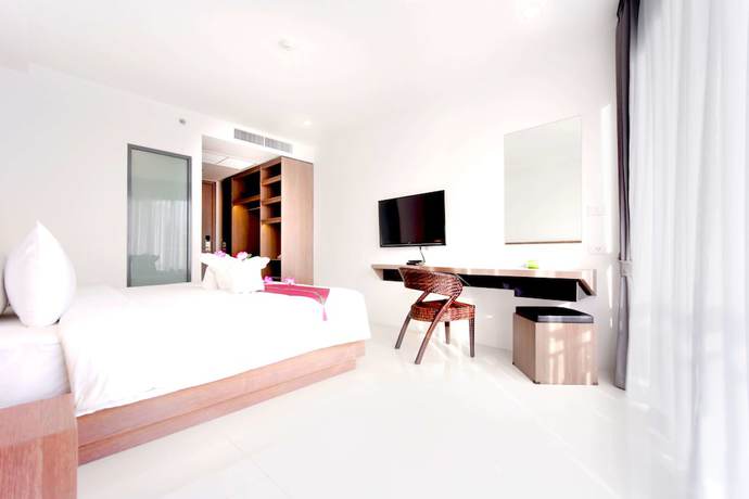Imagen de la habitación del Hotel Phoenix Hotel Karon Beach. Foto 13